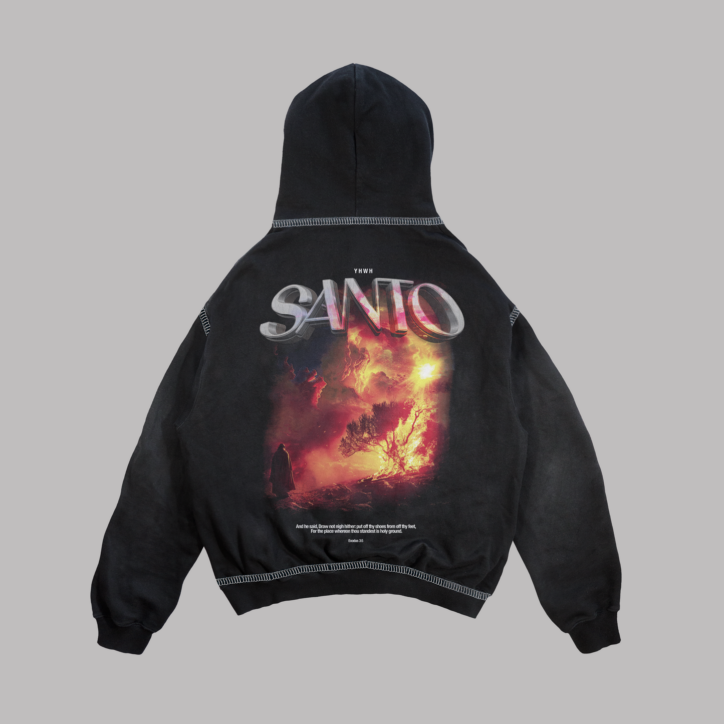 Hoodie Boxy fit costuras en blanco SANTO negro