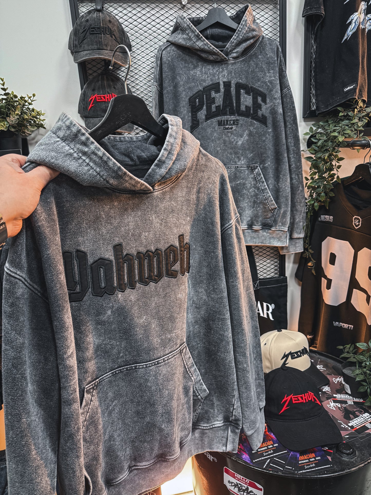 Hoodie Bordado Stonewash grey "PEACEMAKERS " (Fit Relaxed)