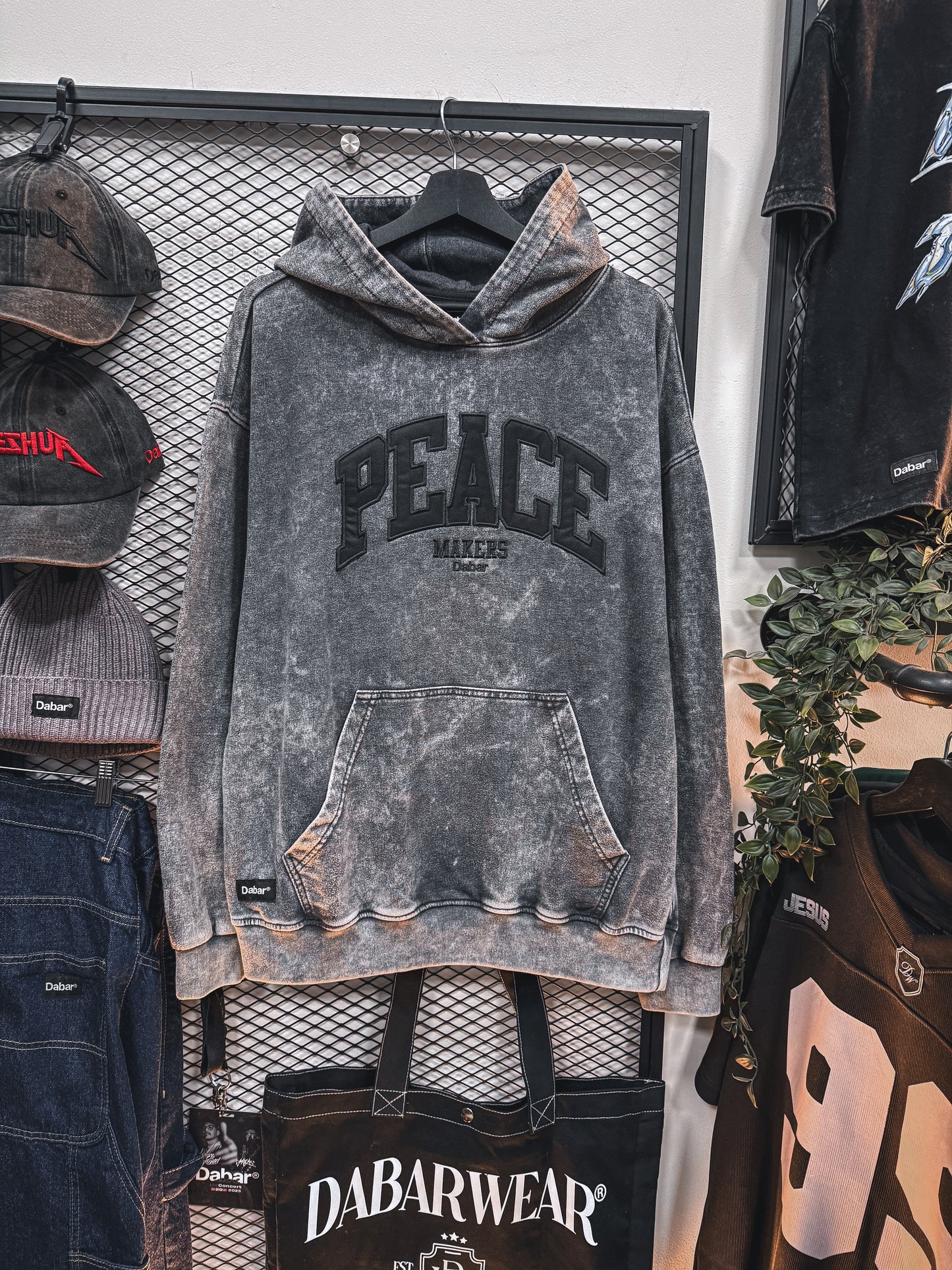 Hoodie Bordado Stonewash grey "PEACEMAKERS " (Fit Relaxed)