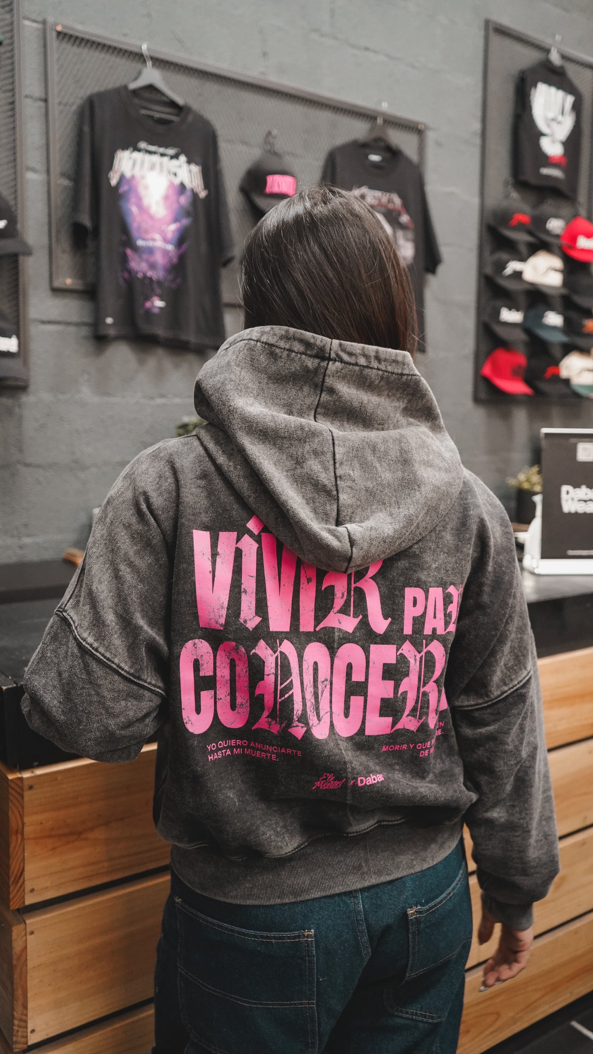 Hoodie Zipup Mujer Stonewash Black "TODAVIA DIOS" (Fit Boxy)