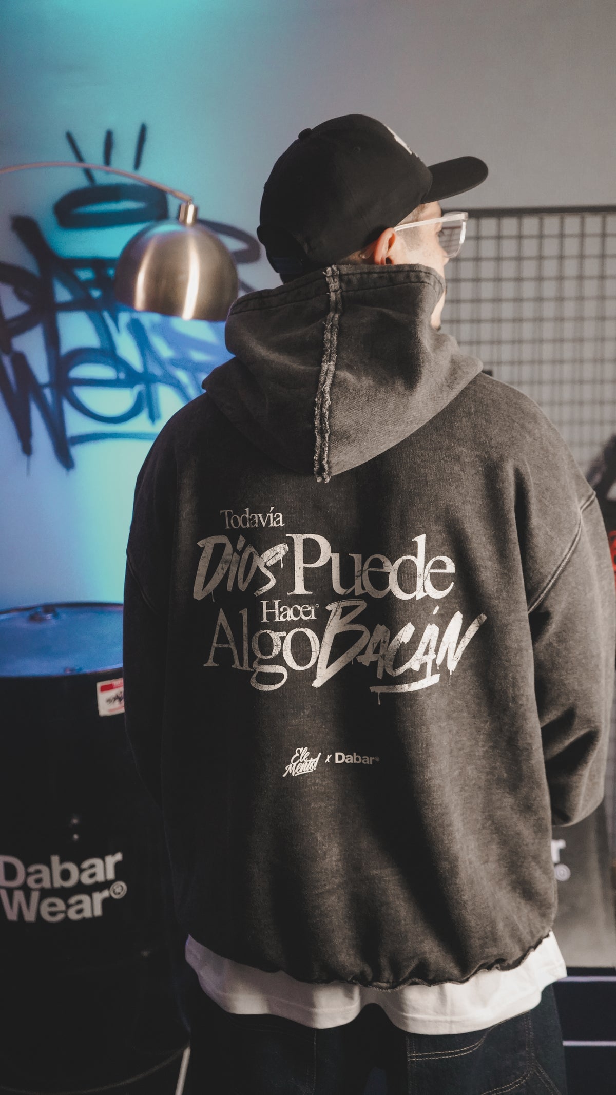 Hoodie Stonewash Distressed ELEMENTO X DABAR "TODAVIA DIOS" (Fit Relaxed)