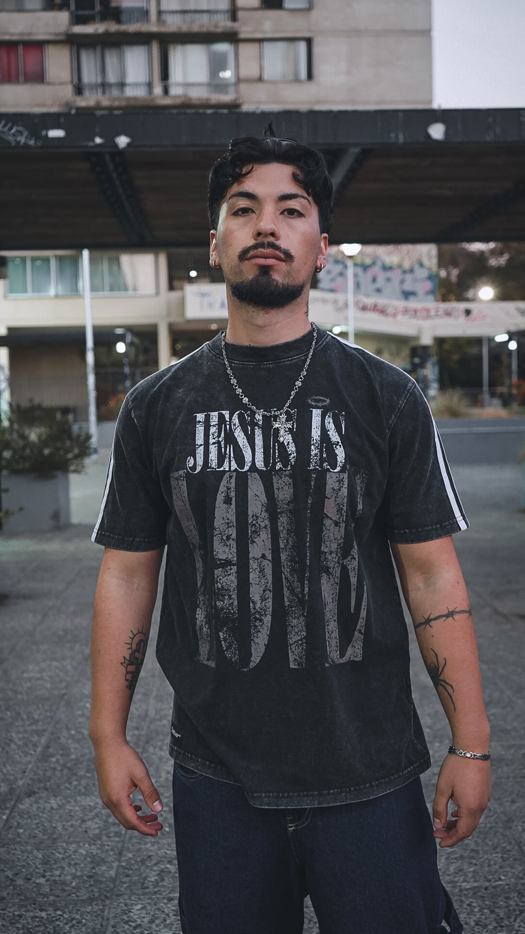 Tshirt Stonewash Lines Relaxed "JESUS IS LOVE" GREY (UNISEX)