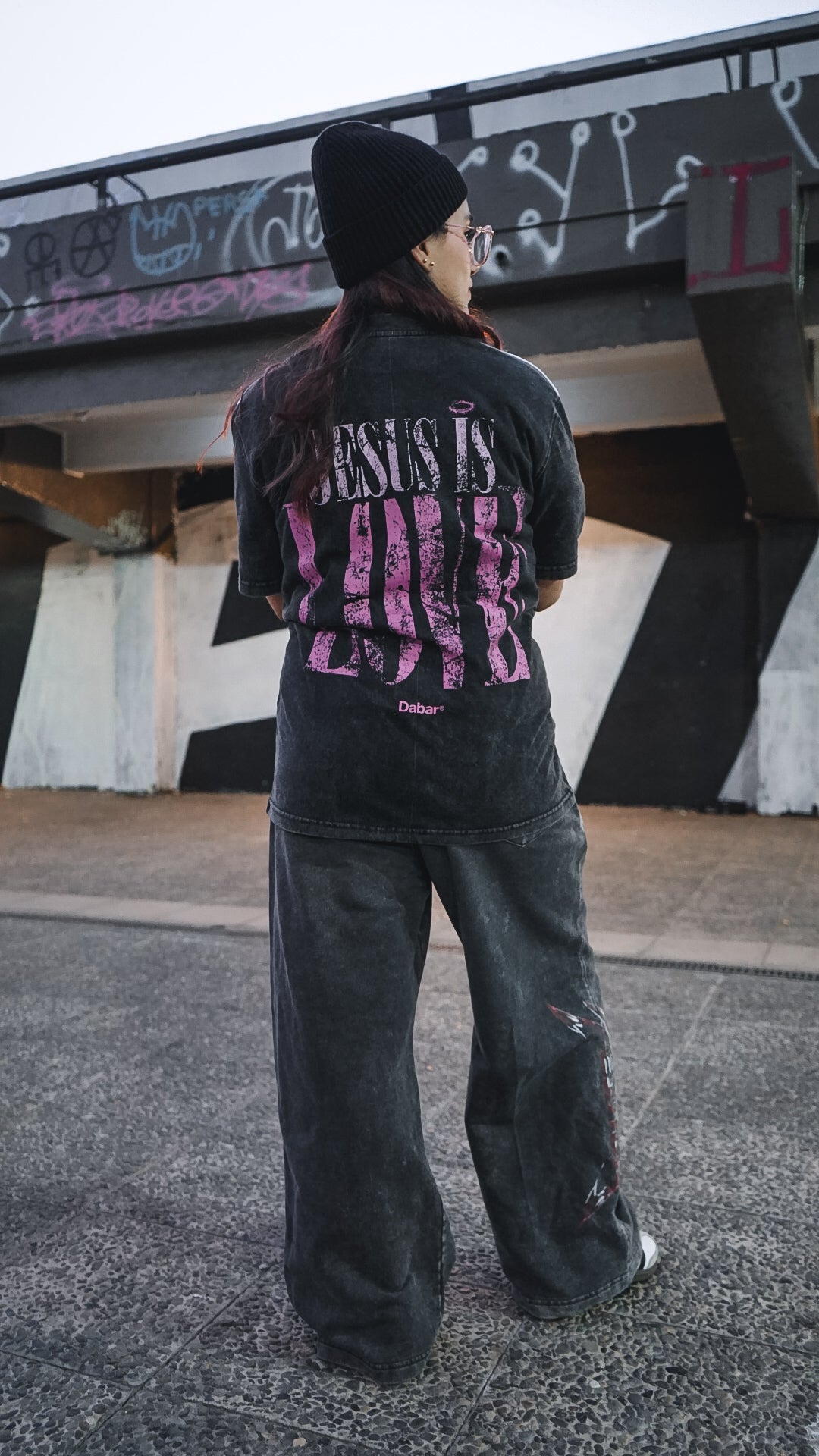 Tshirt Stonewash Lines Relaxed "JESUS IS LOVE" PINK (UNISEX)