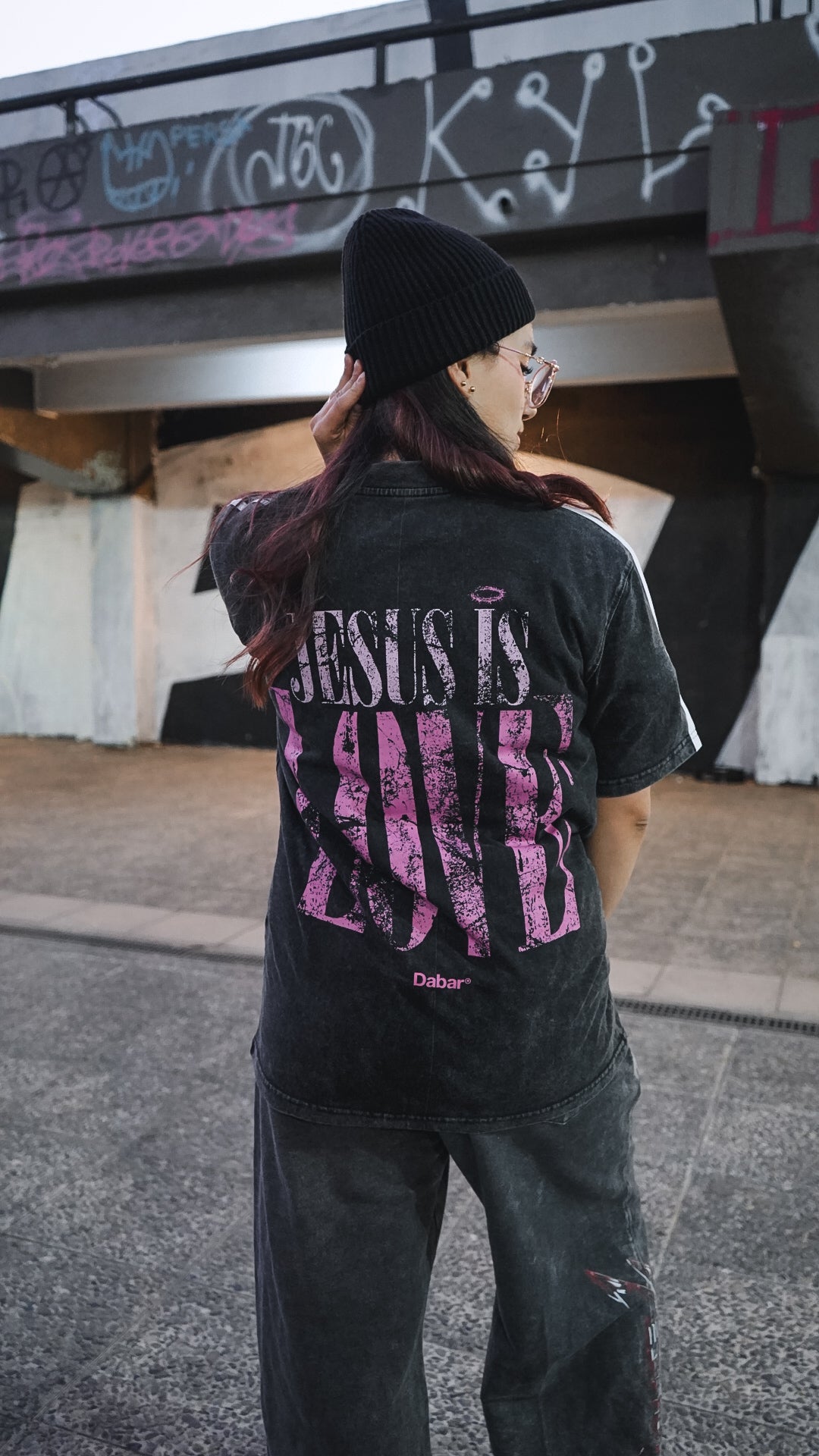Tshirt Stonewash Lines Relaxed "JESUS IS LOVE" PINK (UNISEX)