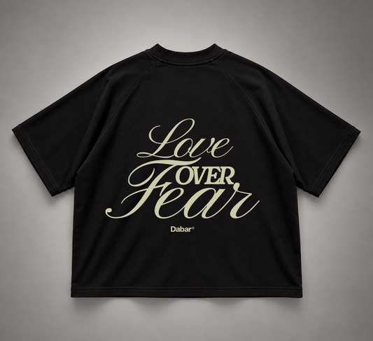 Tshirt Unisex Raglan Boxy Black "LOVE OVER FEAR" (Fit boxy)